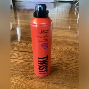 Ouidad TWIST Hudrating 2-in-1 oil. Glow Extra mile. Ultimate Moisture for curls